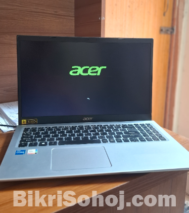Acer 11th Gen i5-1135G7 515gb ssd